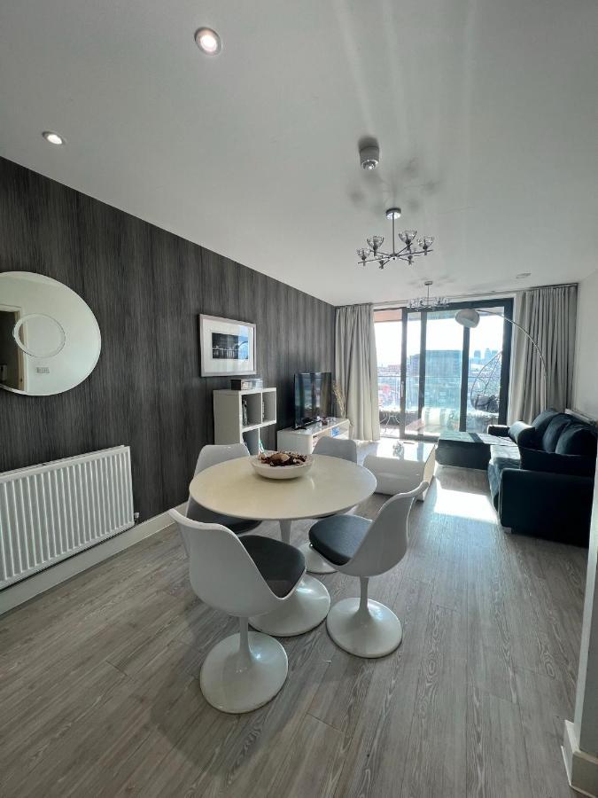 Апартаменты Cityscape Serenity: 10Th Floor Oasis Near City Airport, Excel & 02 Лондон Экстерьер фото