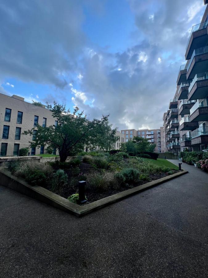 Апартаменты Cityscape Serenity: 10Th Floor Oasis Near City Airport, Excel & 02 Лондон Экстерьер фото