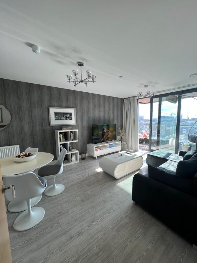 Апартаменты Cityscape Serenity: 10Th Floor Oasis Near City Airport, Excel & 02 Лондон Экстерьер фото