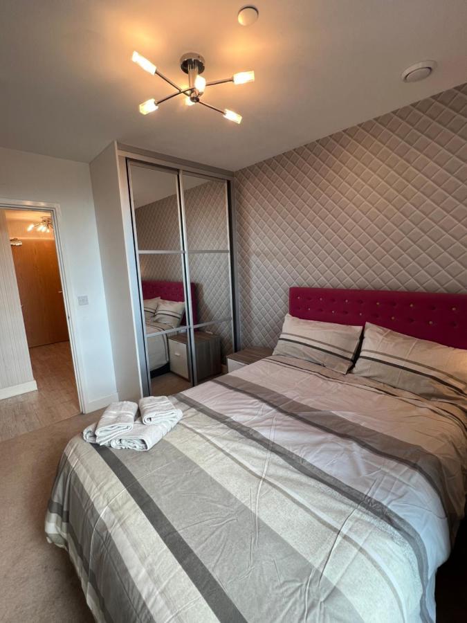 Апартаменты Cityscape Serenity: 10Th Floor Oasis Near City Airport, Excel & 02 Лондон Экстерьер фото