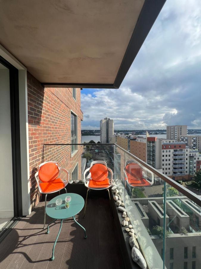 Апартаменты Cityscape Serenity: 10Th Floor Oasis Near City Airport, Excel & 02 Лондон Экстерьер фото